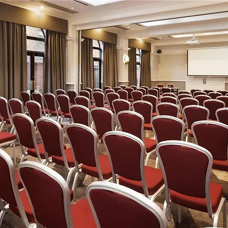 מלון Hilton