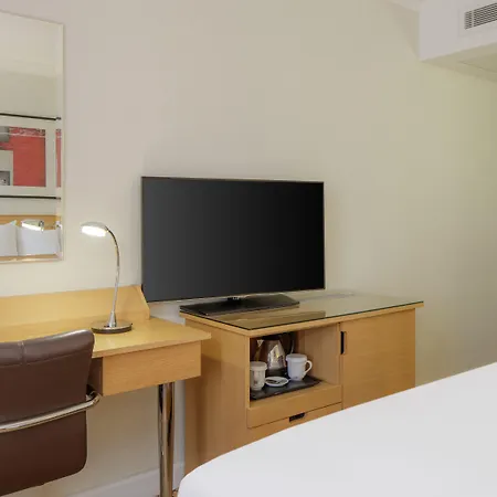 Hilton Hotel 4*