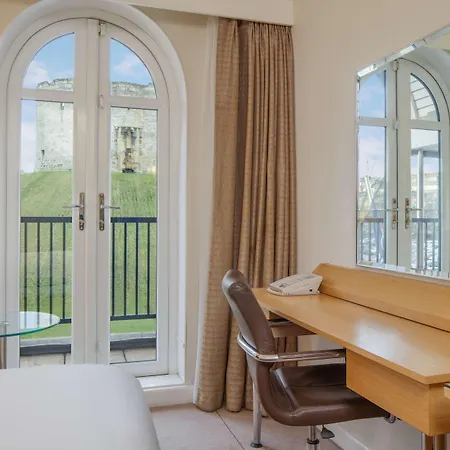 هيلتون 4* يورك