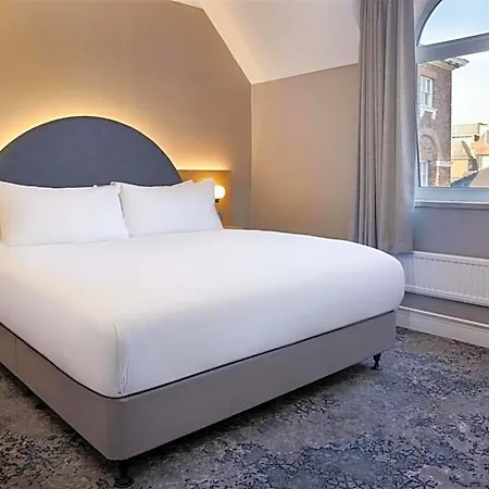 Hilton 4*