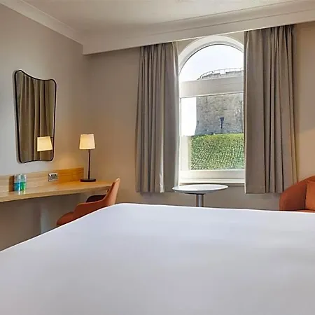 Hilton Hotel 4*