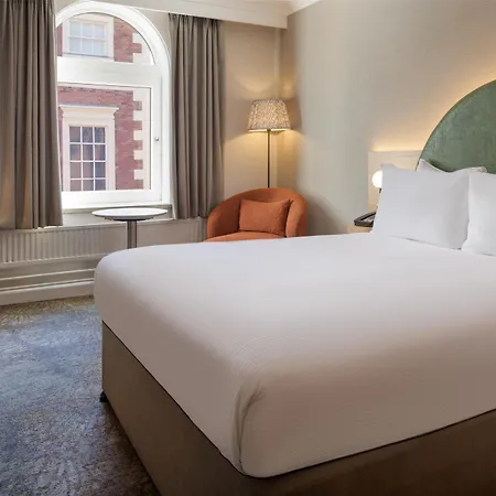 Hilton 4*